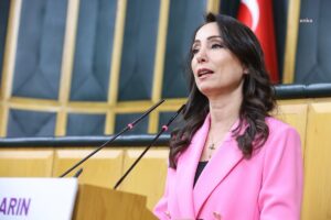 hatimogullari-ocalan-icin-ozgur-iletisim-ve-9-ekim-komplosuna-karsi-cagri-yapti-MyFYY8Ev